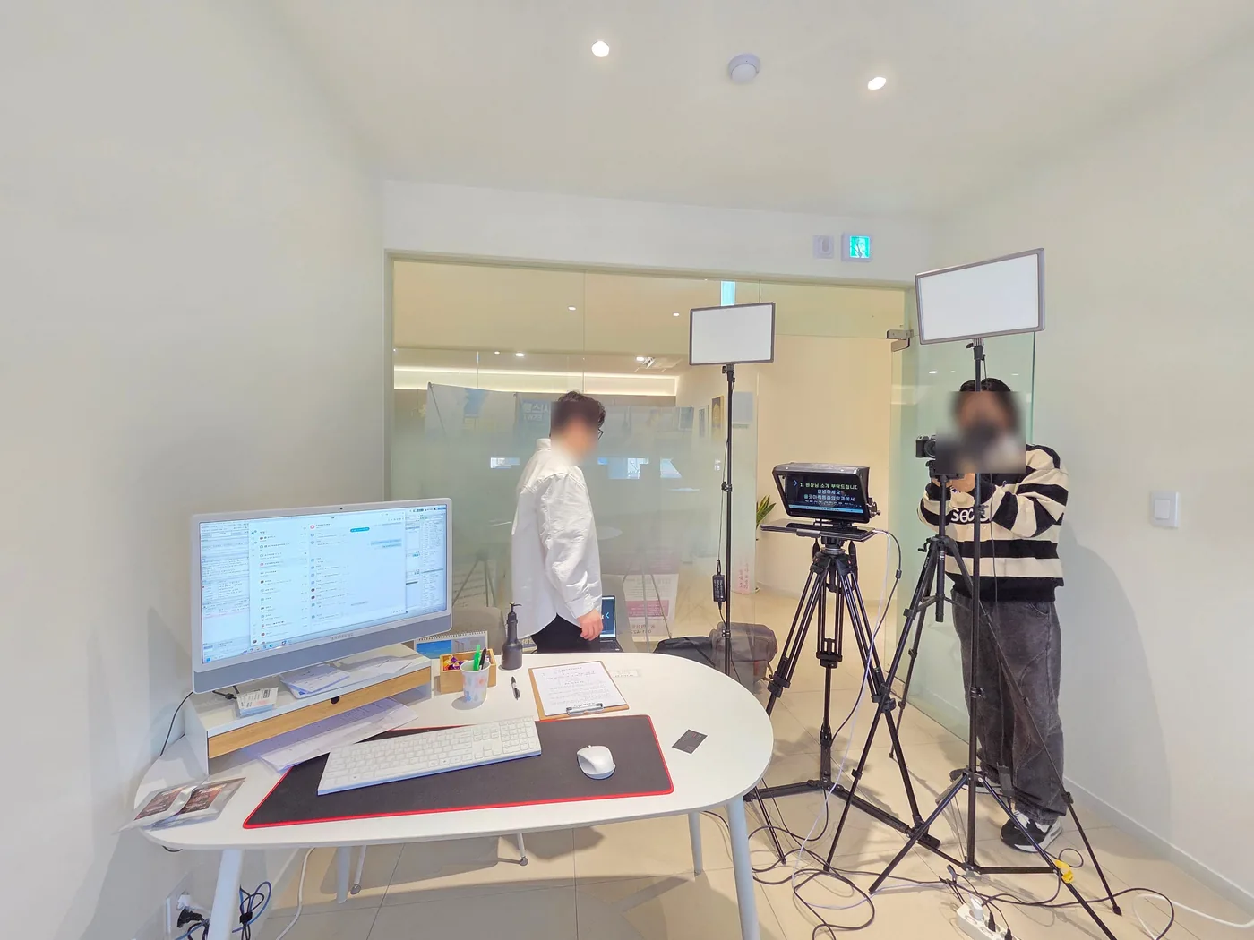 스튜디오 와이드 작업석