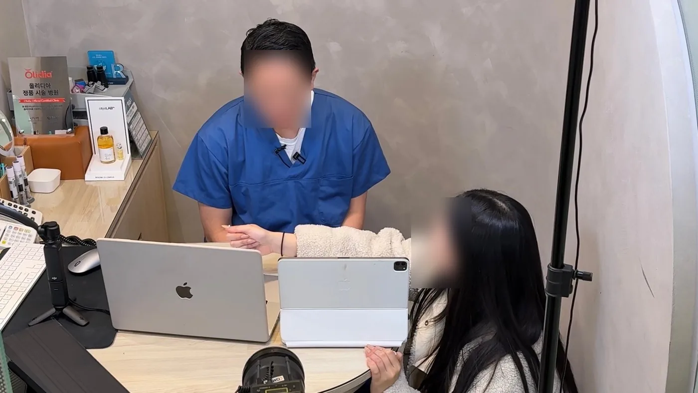 인터뷰 촬영 현장 와이드